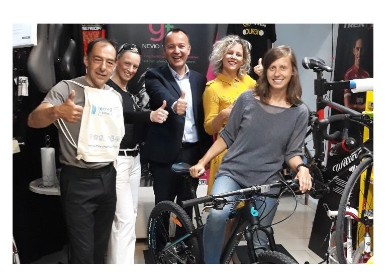 IDA uručila bicikl pobjednici kviza u sklopu projekta ICARUS