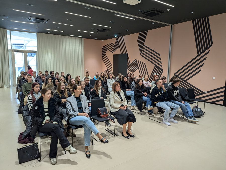 IDA ugostila studente FET-a te im predstavila mogućnosti koje nudi Coworking Pula